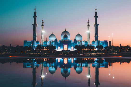 Abu Dhabi mosque at sunset